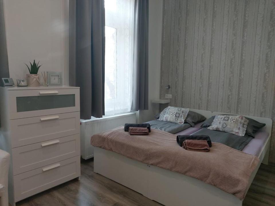 Pompar Belvarosi Apartman Szeged Exterior photo