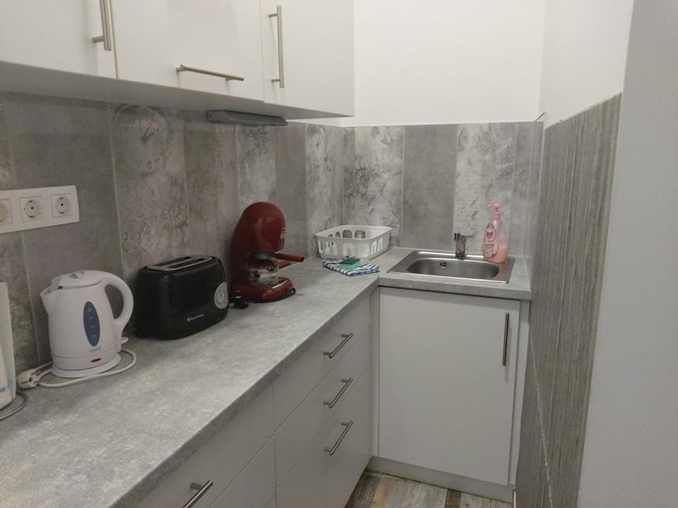 Pompar Belvarosi Apartman Szeged Exterior photo